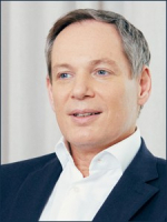 Dr. Robert Löw     